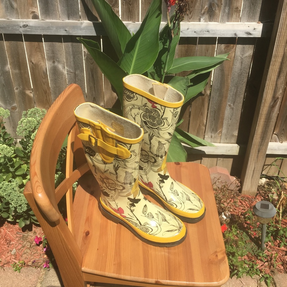 The SAkroots 💦 rain / water boots